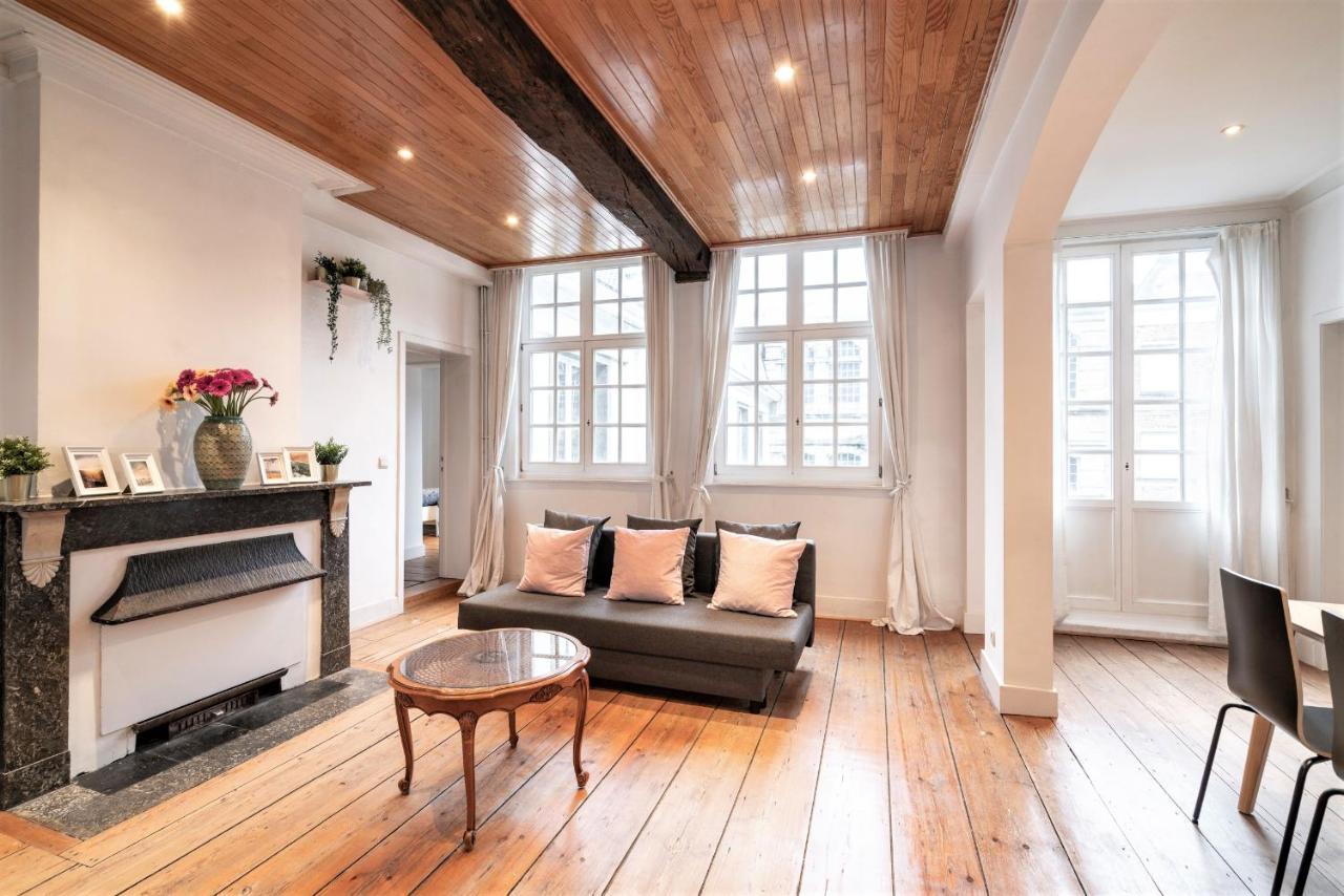 The Capital Street Triplex Apartment Antwerpen Bagian luar foto